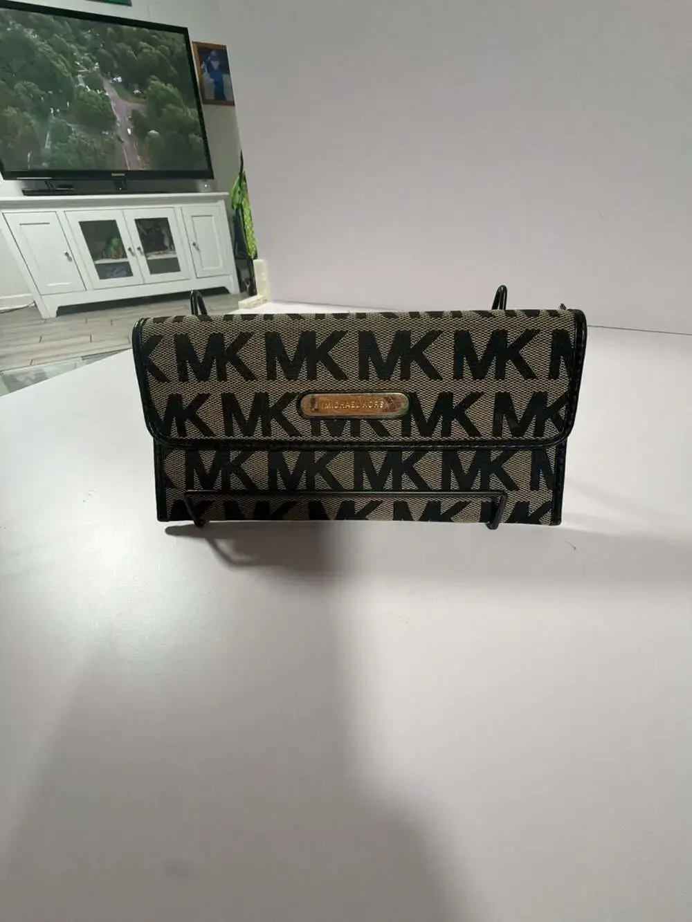 Michael Kors Austin Flat Continental Wallet in Black and Tan Monogram